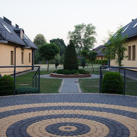 Hotel Paradiso Suchedniów Esterno foto