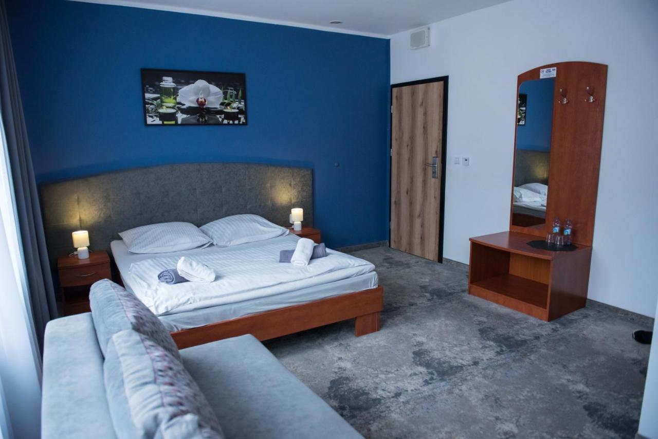 Hotel Paradiso Suchedniów Esterno foto