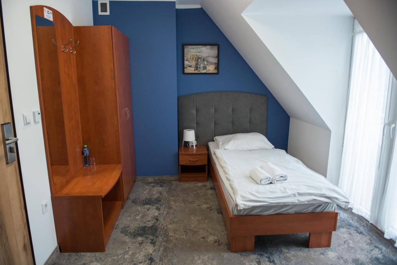 Hotel Paradiso Suchedniów Esterno foto