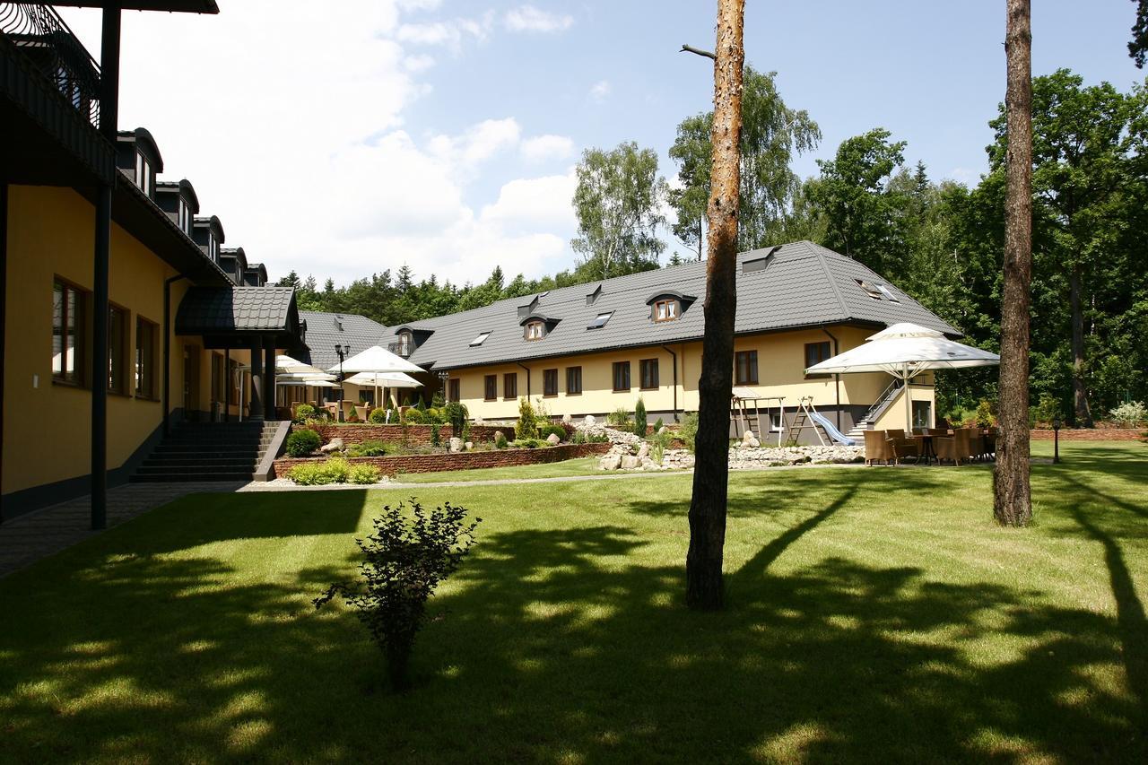 Hotel Paradiso Suchedniów Esterno foto