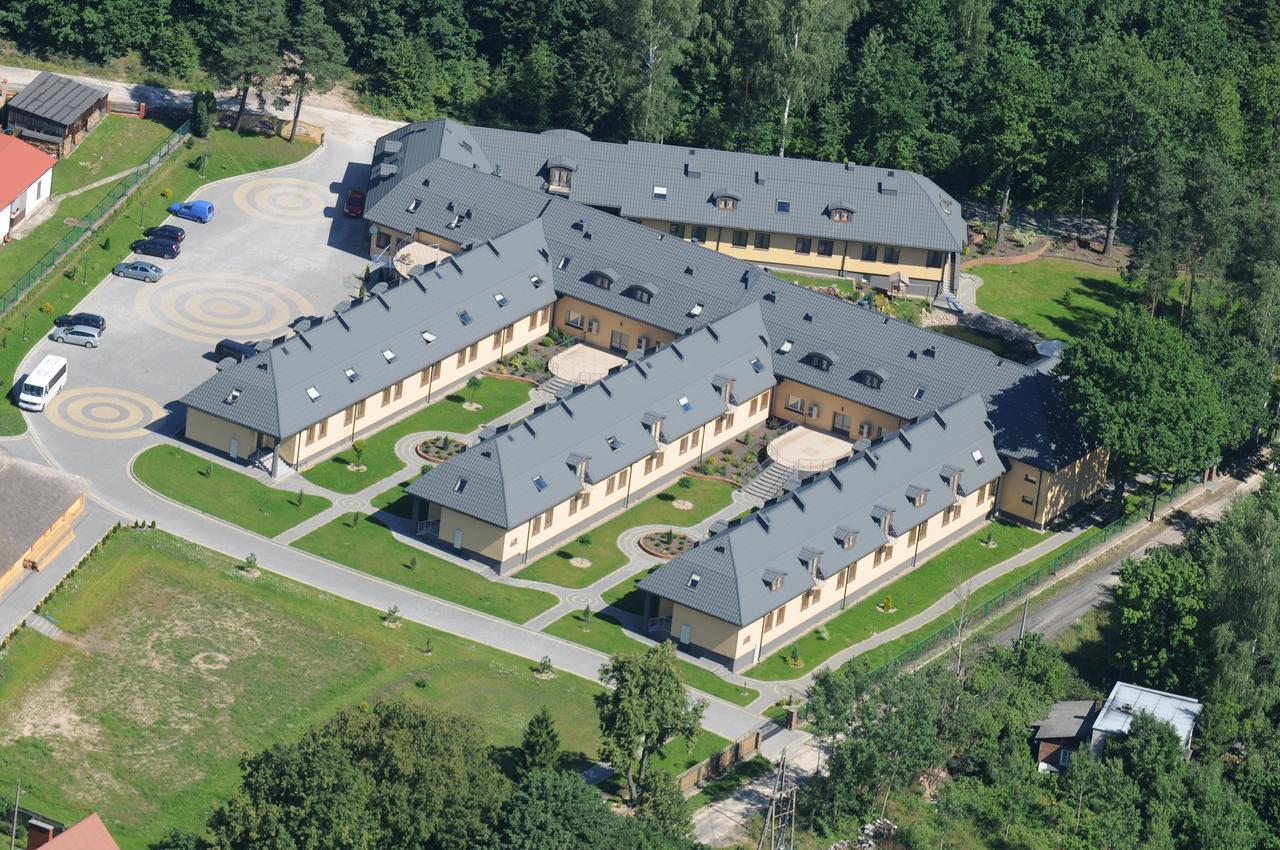 Hotel Paradiso Suchedniów Esterno foto